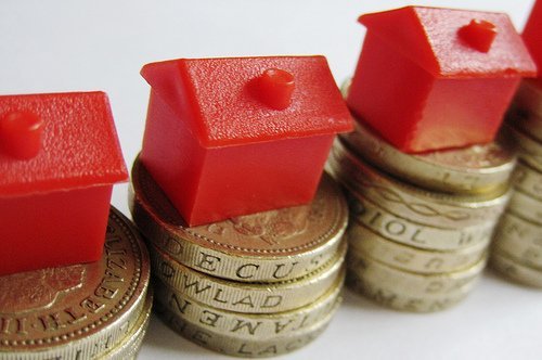 Top Tips on How to Save Money Whilst Working in Offices in London